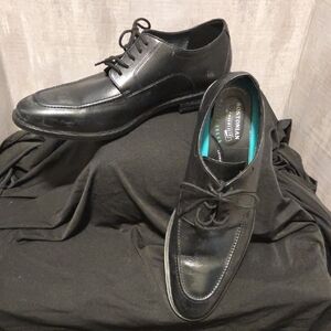 Bostonian Classic Black Men's Oxfords